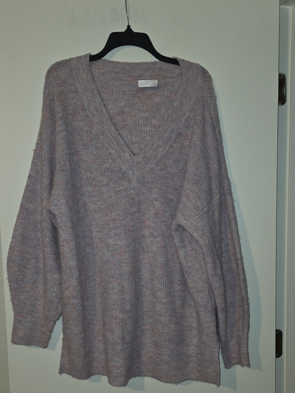 LC Lauren Conrad Lavender V-Neck Knit Sweater